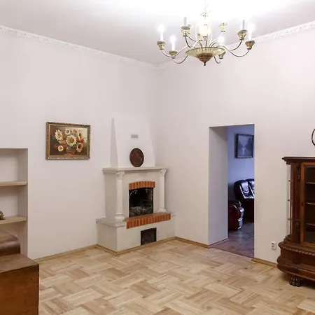 Grand I