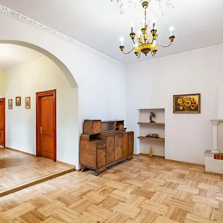 Grand I Львів